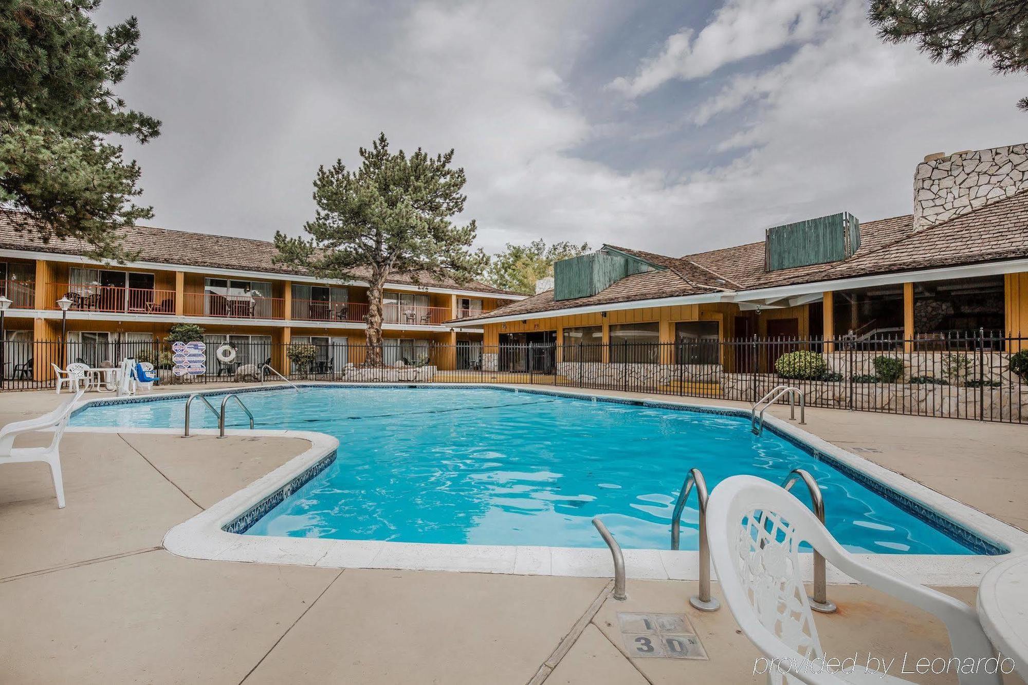 Econo Lodge Near Reno-Sparks Convention Center Экстерьер фото